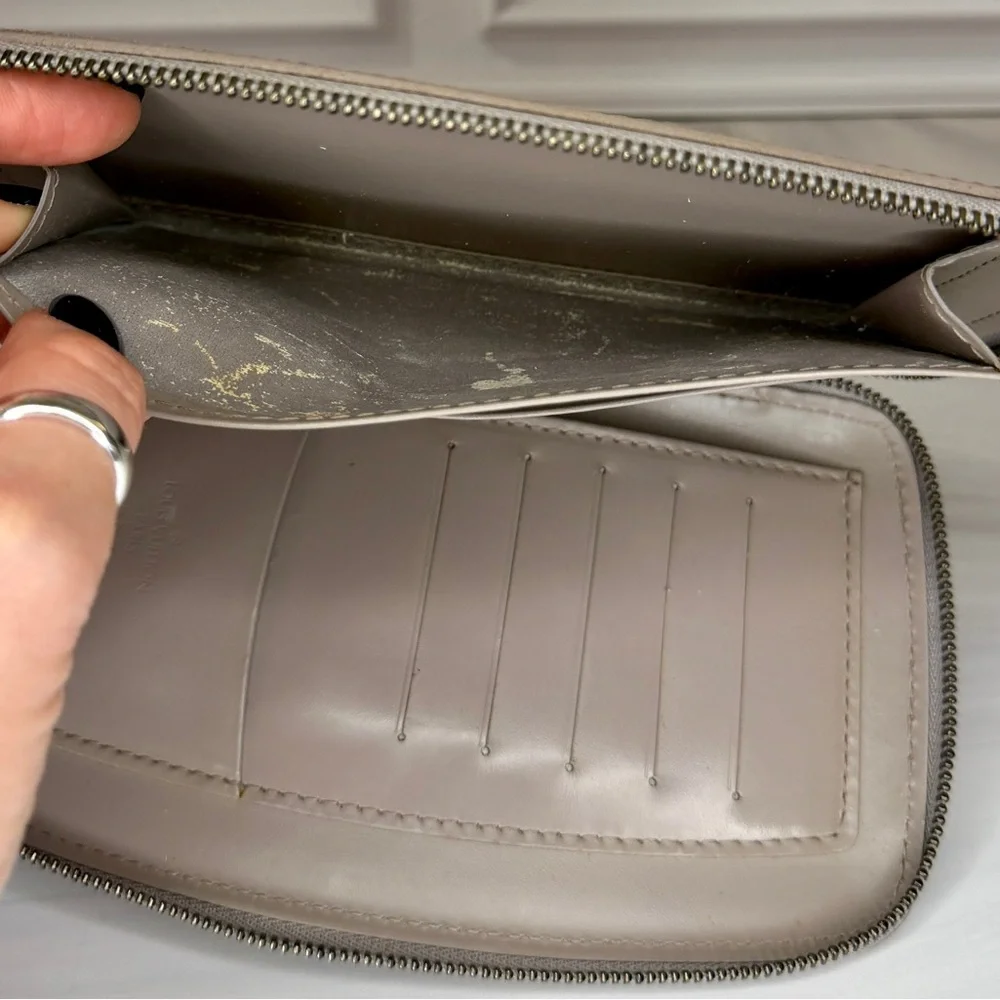 Louis Vuitton Epi Leather Zippy Organizer Wallet – Gray | Auth with COA